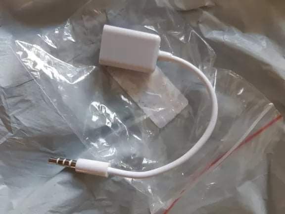 AUX кабел към USB