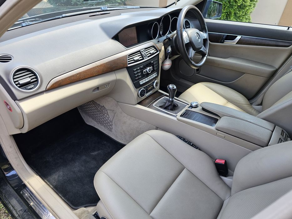 Mercedes c220 cdi elegance volan dreapta