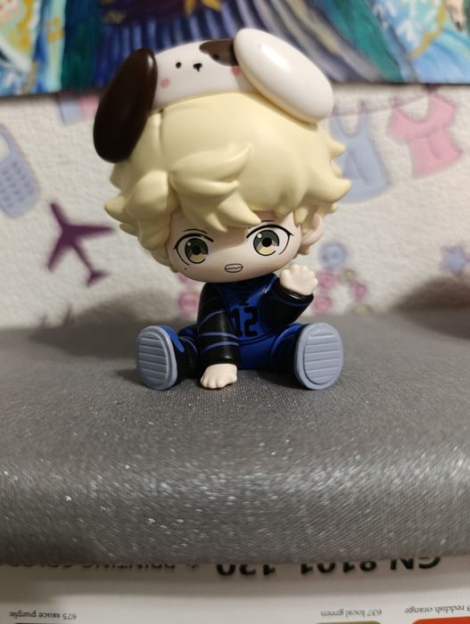 Аниме фигурка Блюлок Кира Рёске