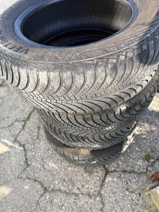 Всесезонни гуми 195/65/15