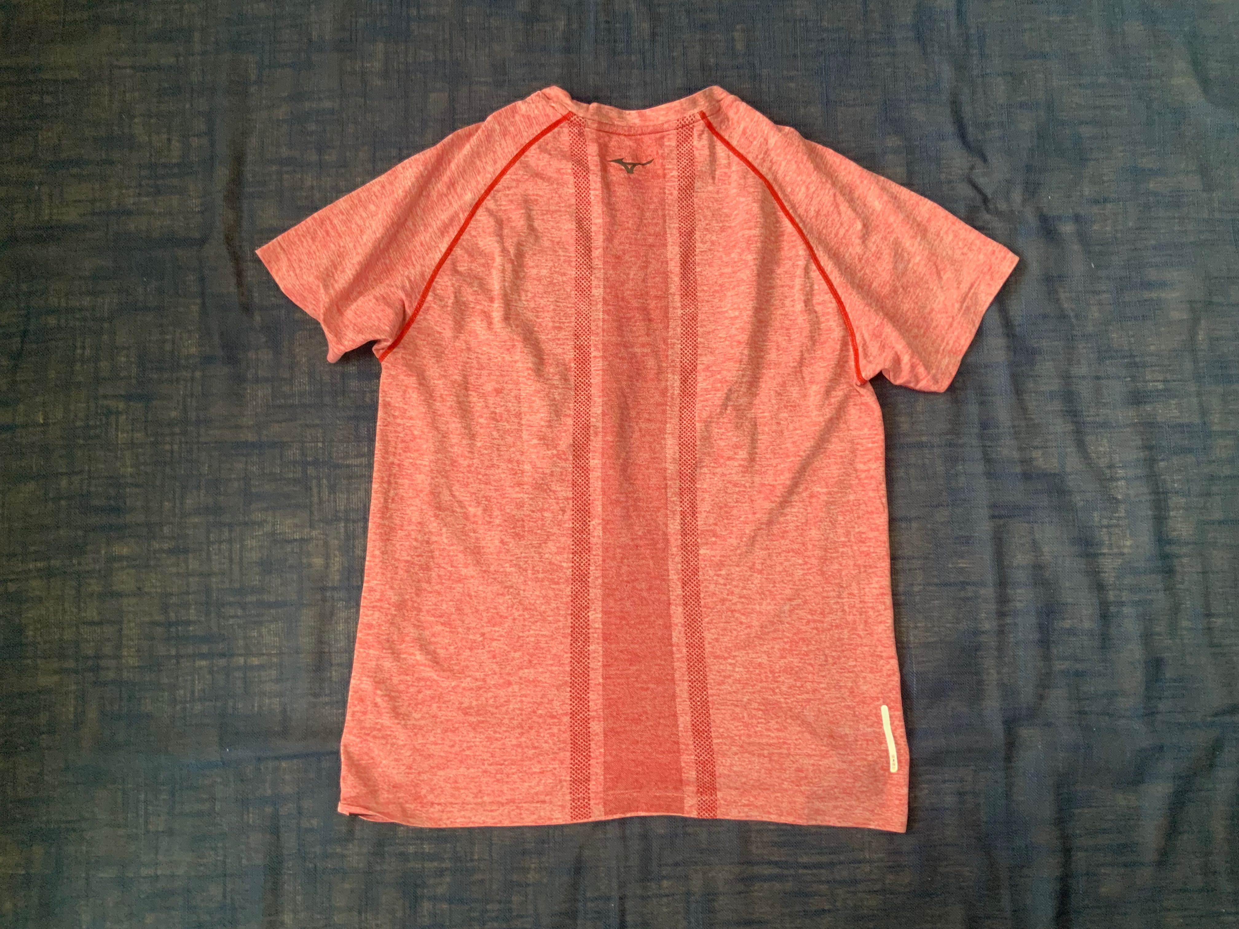 Mizuno-оригинална тениска размер s