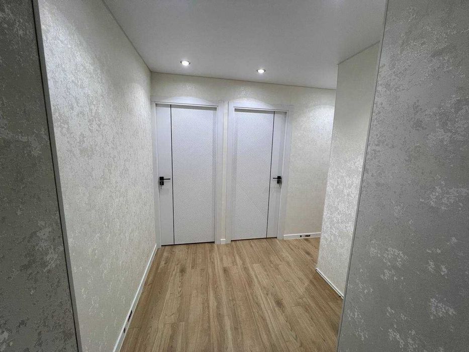 М. Горький ,Продам квартиру с новым ремонтом, 2*3/2/4, 55 м2,