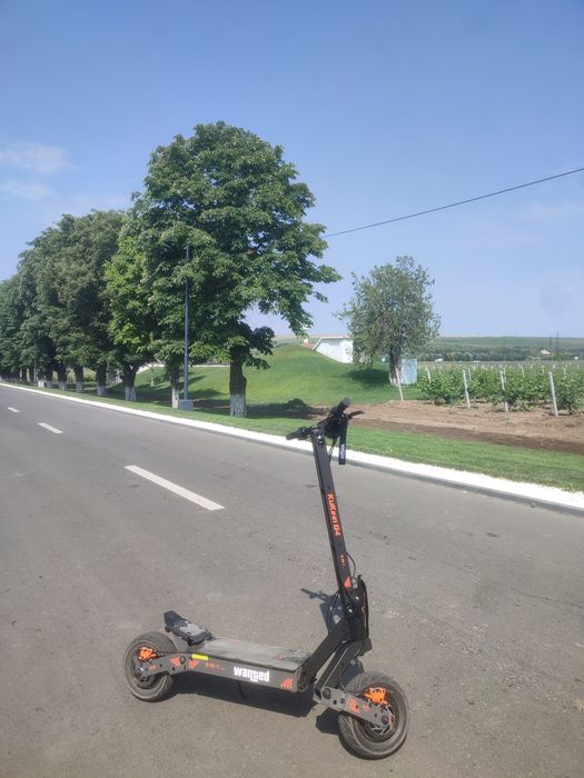 Vând KUKIRIN G4 aproape nou