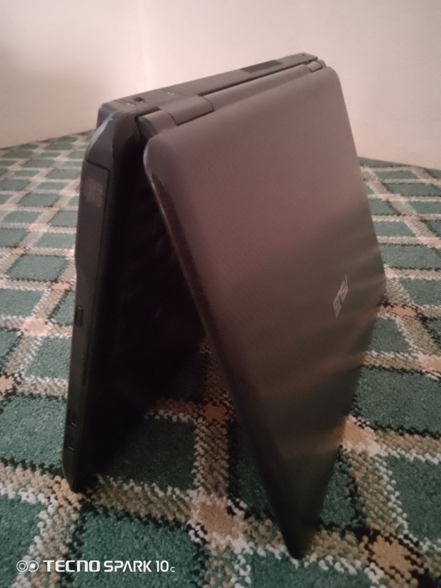 Asus noutbuk sotiladi