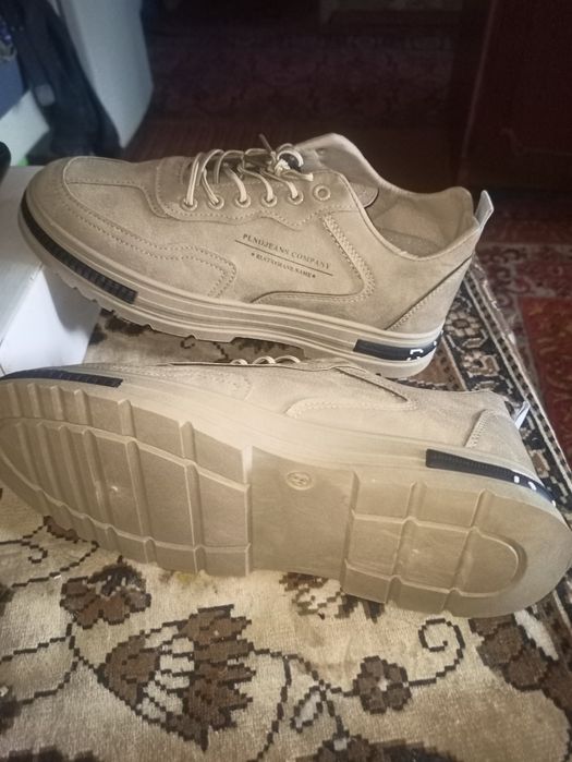 Кроссовки мужские