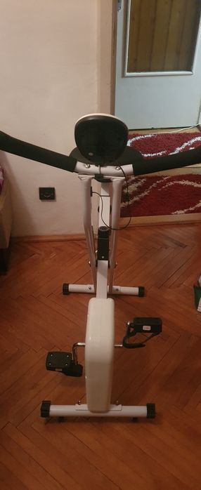 Bicicleta magnetică