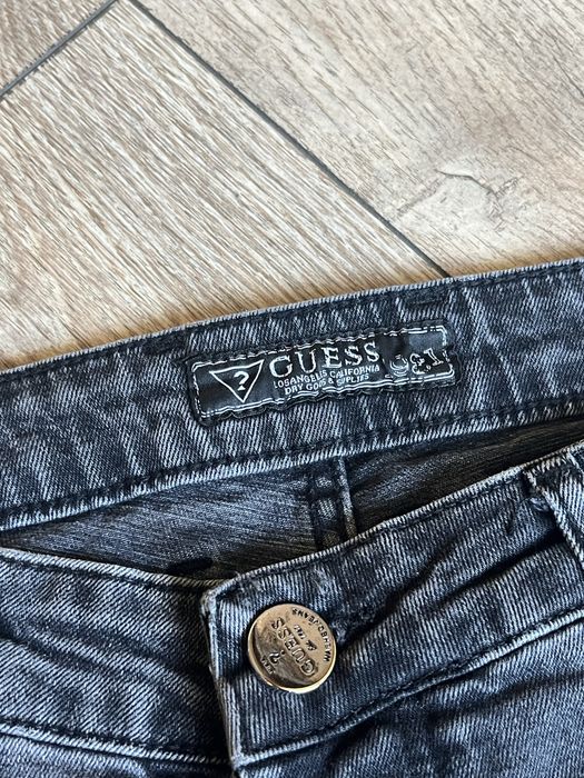 GUESS : Los Angeles  - 30 размер Slim / Оригинал