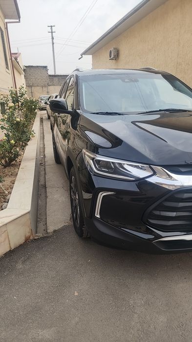 TREKER 2 PREMER moshina idalni benzinda