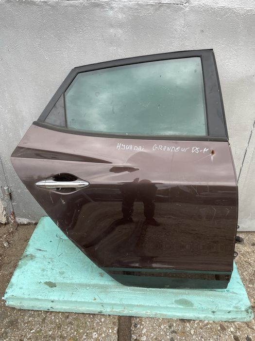 Задна дясна врата за Hyundai IX35 Хюндай ИХ35  2009-2015г