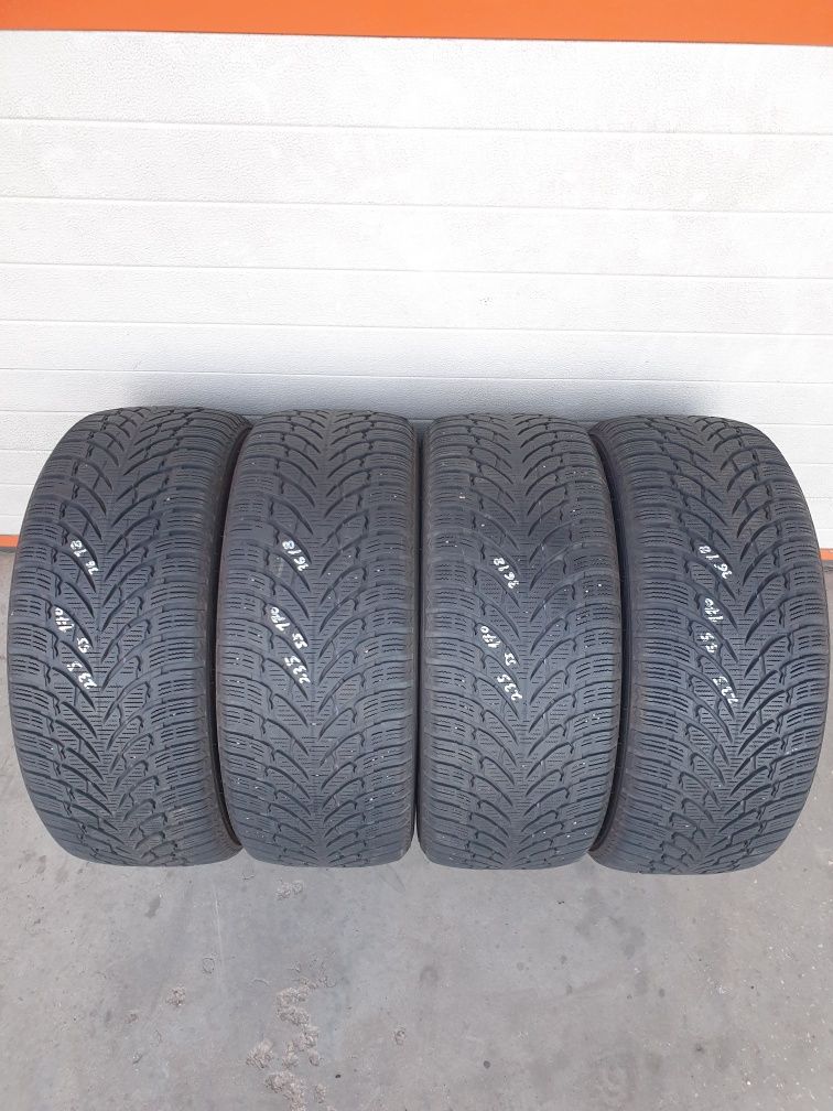Зимни гуми 4 броя NOKIAN WR Suv4 235 55 R17 дот 3618