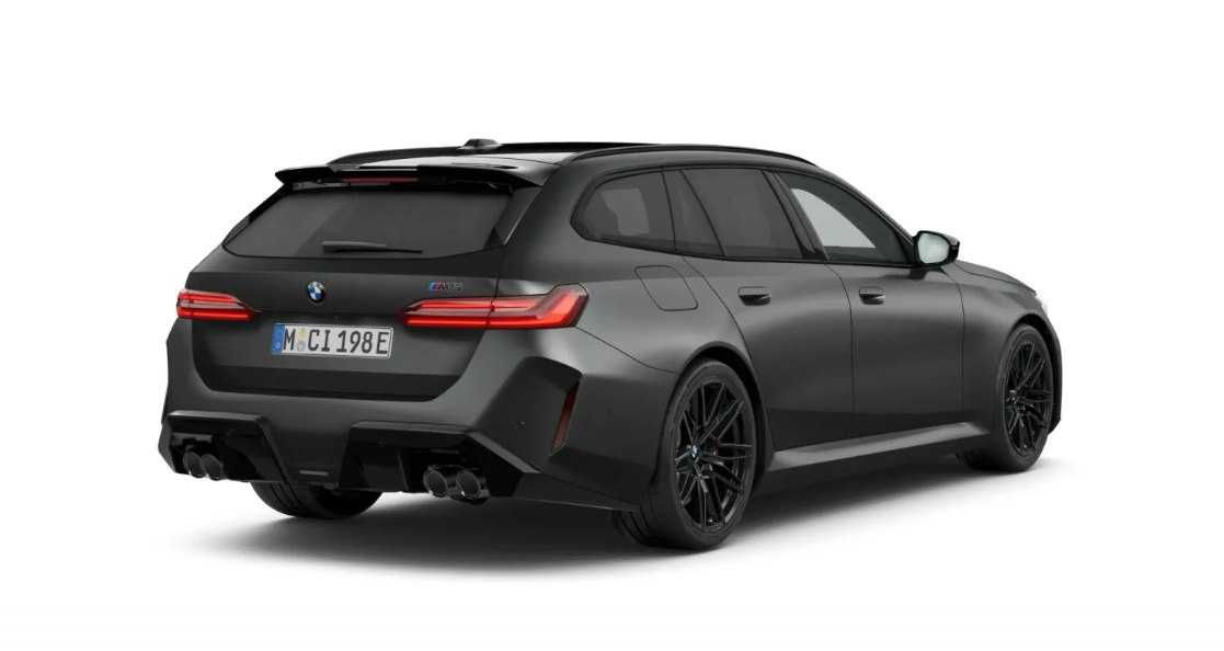 BMW M5 Touring (G99) в наличии с гарантии 2025