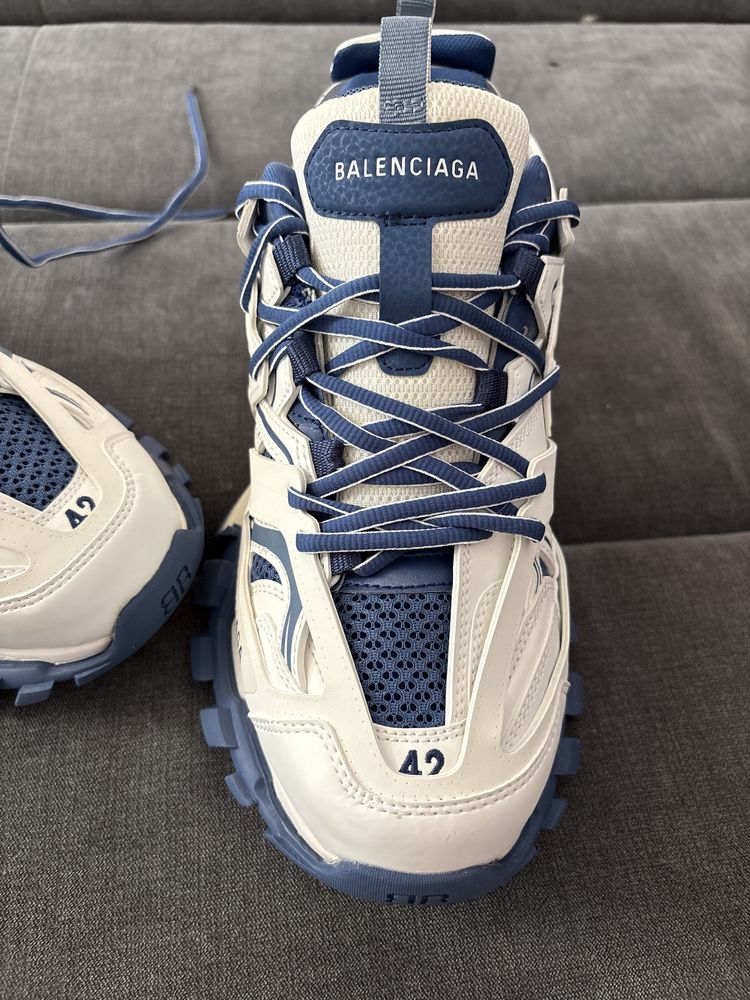 Balenciaga Track