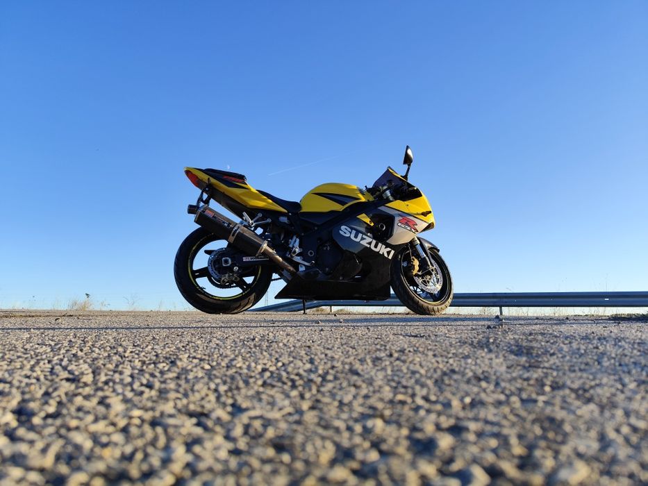 Suzuki GSXR 750 K4
