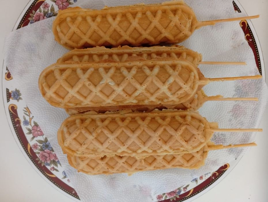 Самса, Пица, Сасиски втести, Сенгвич, Хорндог.