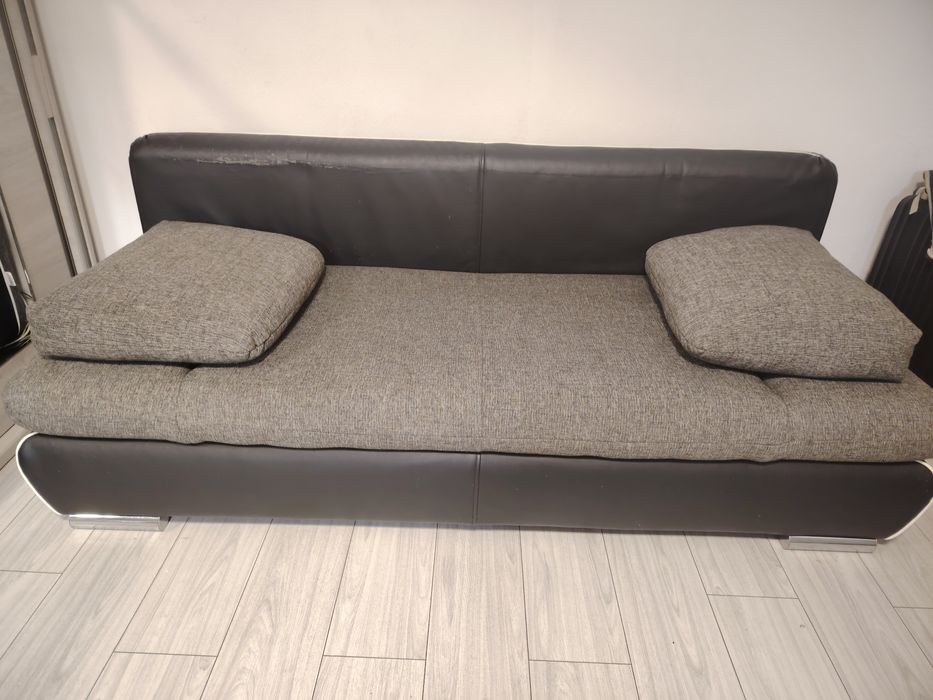 Canapea extensibilă