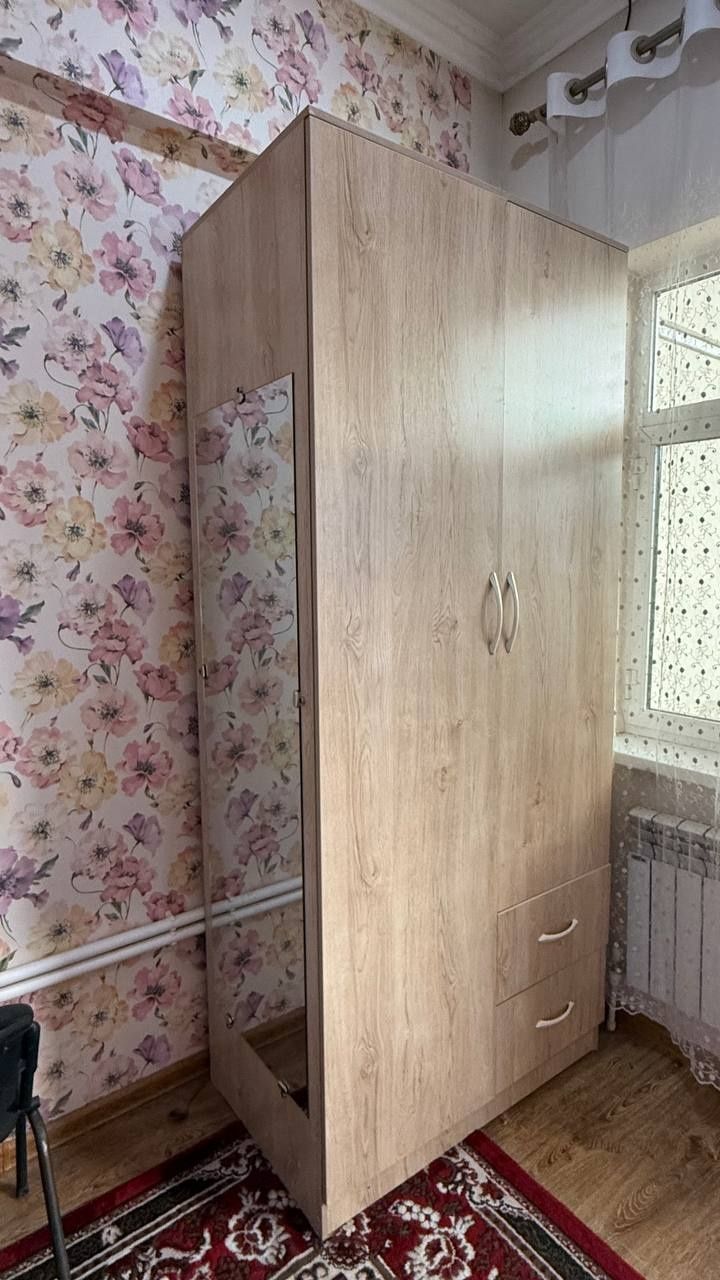 Шикаф сотилади яенги