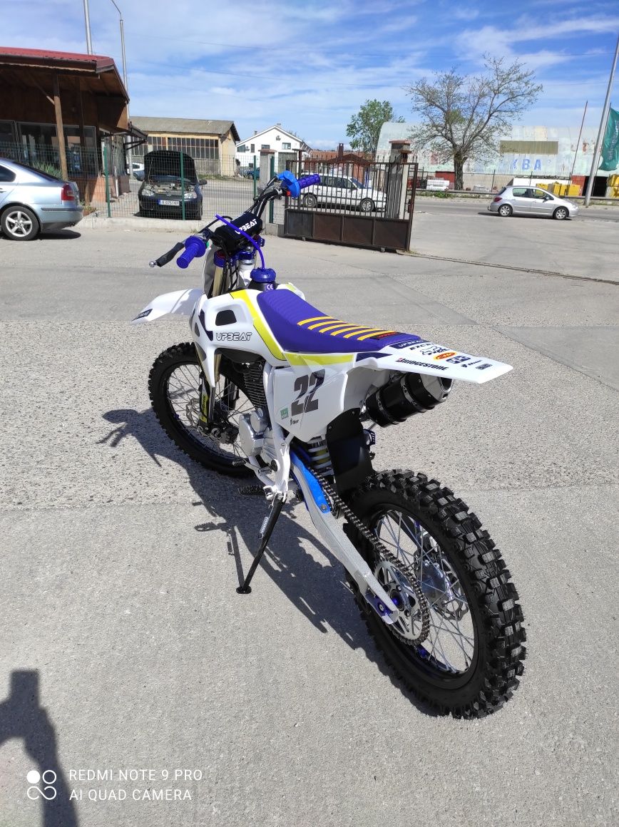 Кросов Мотор ..250 cm3. Factory Racing