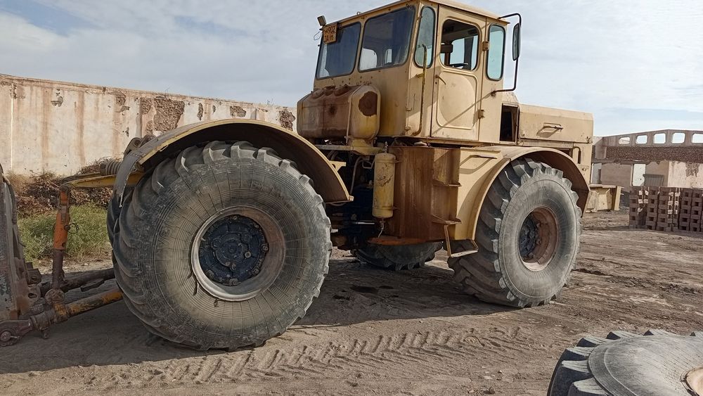 KA-700  Yurib turibdi ishga tayyor