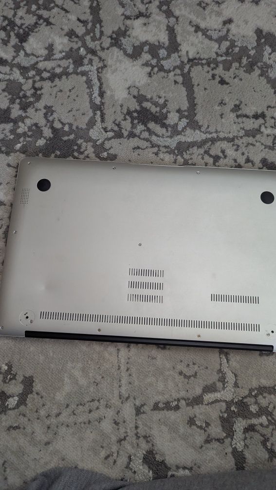 Продам ноутбук 128 GB/ 8 GB