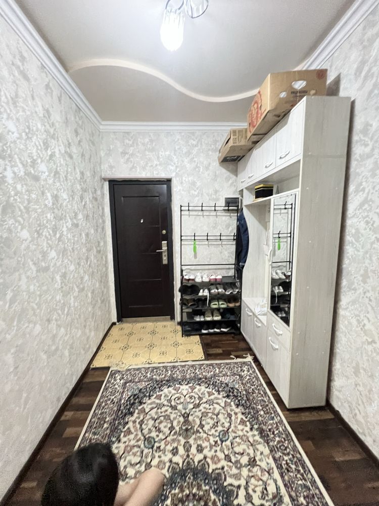 3 ta qizga kv bor hamma waroyit bor 24/7 tel qvurila