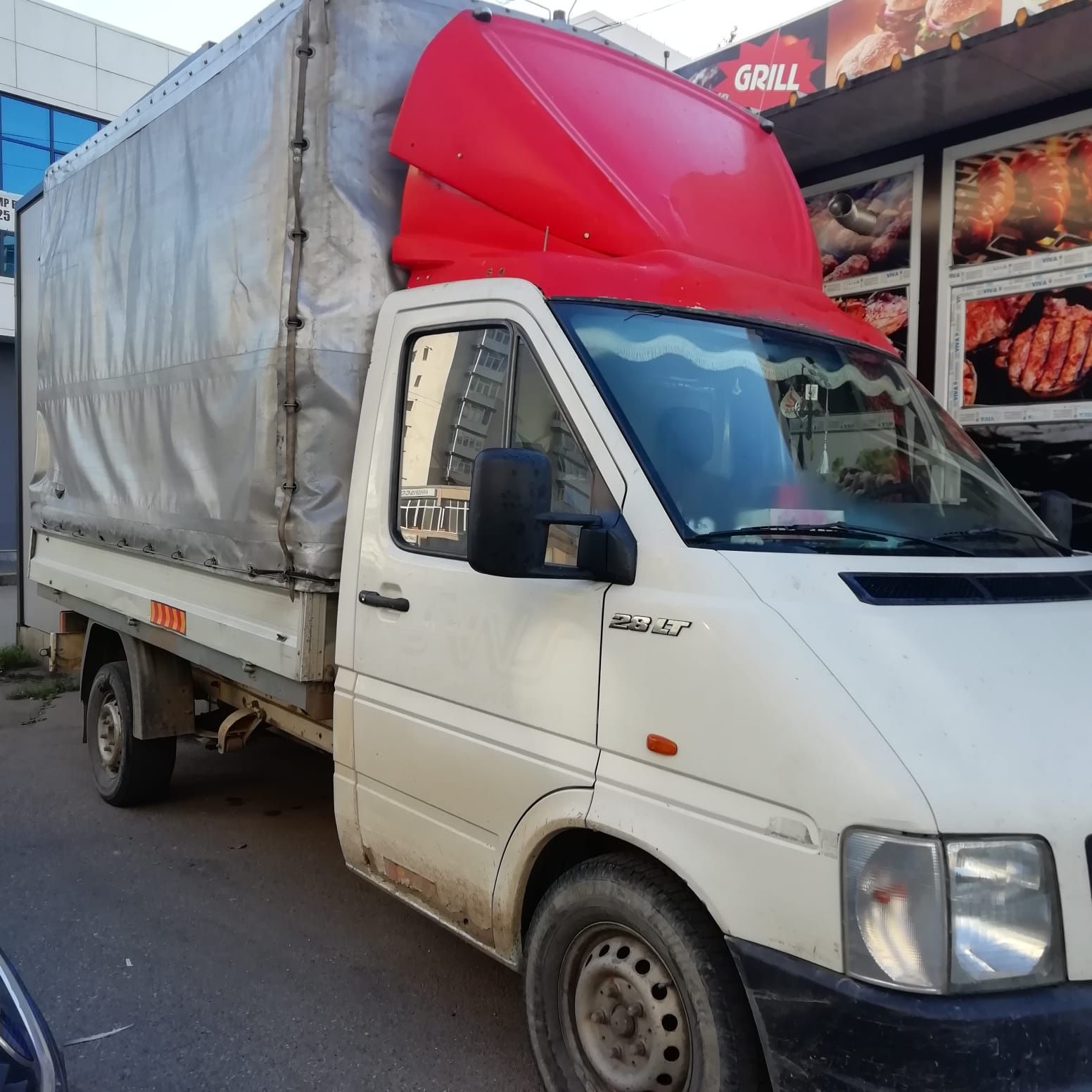 Transport orice tip de marfa mutari mobilier ,inclusiv baieti
