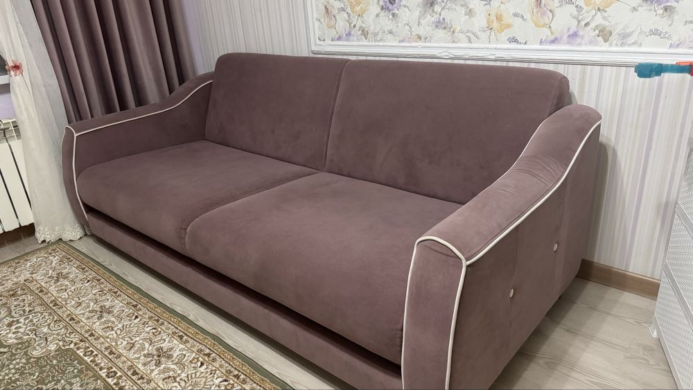Диван в отличном состояние