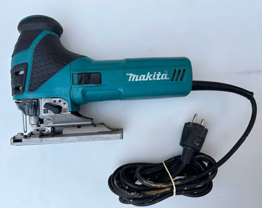Makita 4351FCT - Професионален прободен трион с обороти
