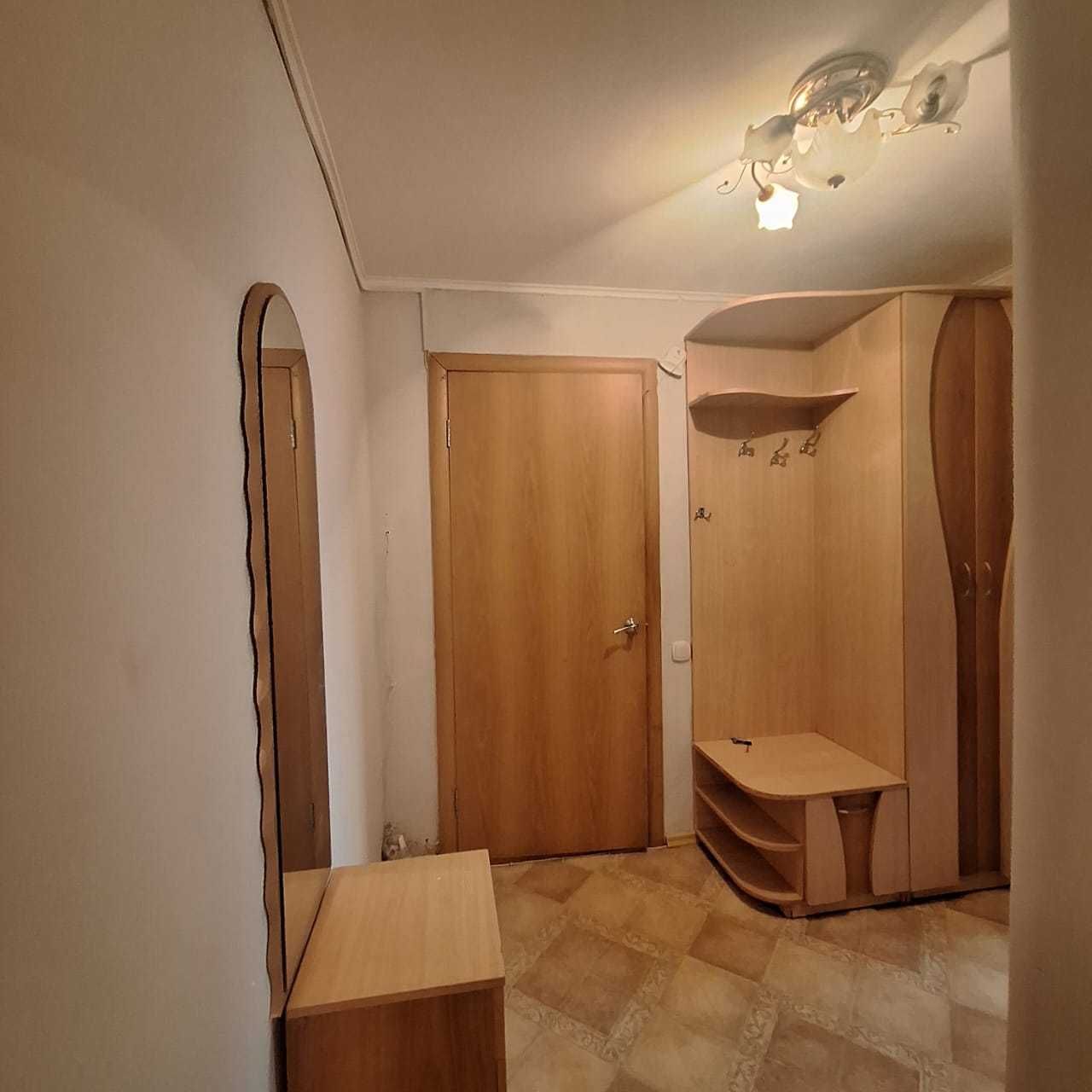 Центр, улучшенная 3-комн. квартира, 60м², 2/5 этаж.