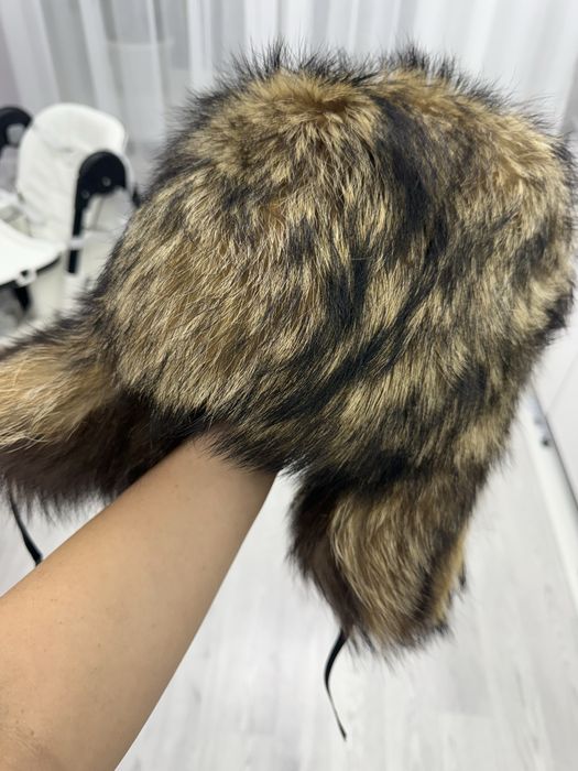 Шапка енотовая новая