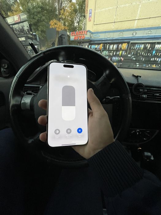 Iphone 15 pro max 256 90%