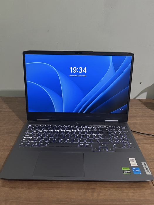 Noutbok yangi kafolatli