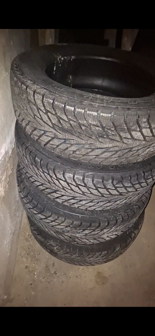 Продам зимние шины