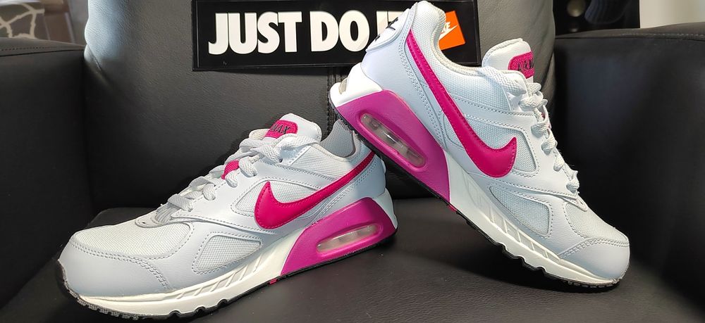 Nike Air Max Ivo, номер 38