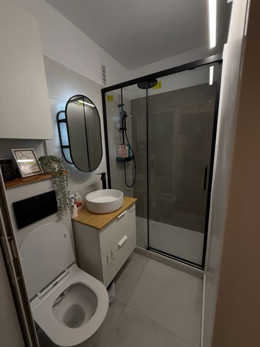 Apartament 2 camere etaj intermediar zona 9 Mai