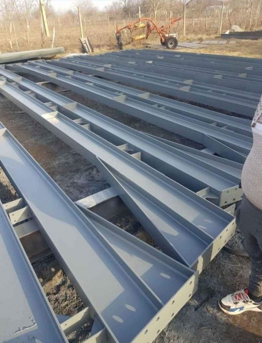 Vând structura metalica 20x10x4 din ipe180