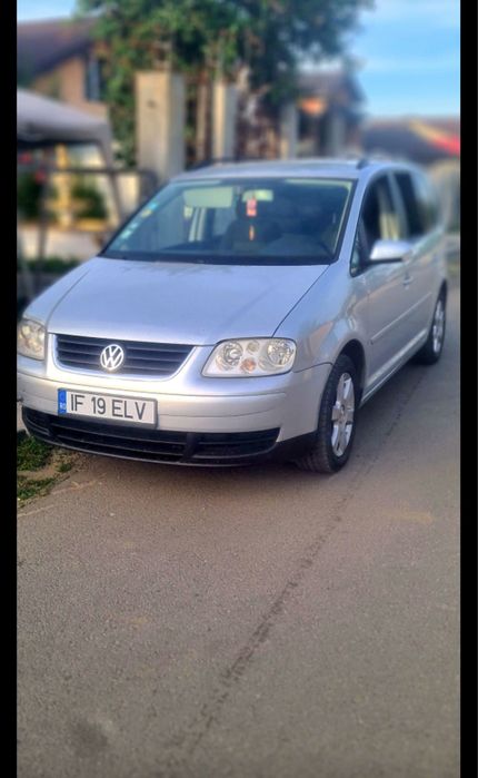 Vand vw touran 2006 manual 6 trepte masina se prezinta intr o stare ok