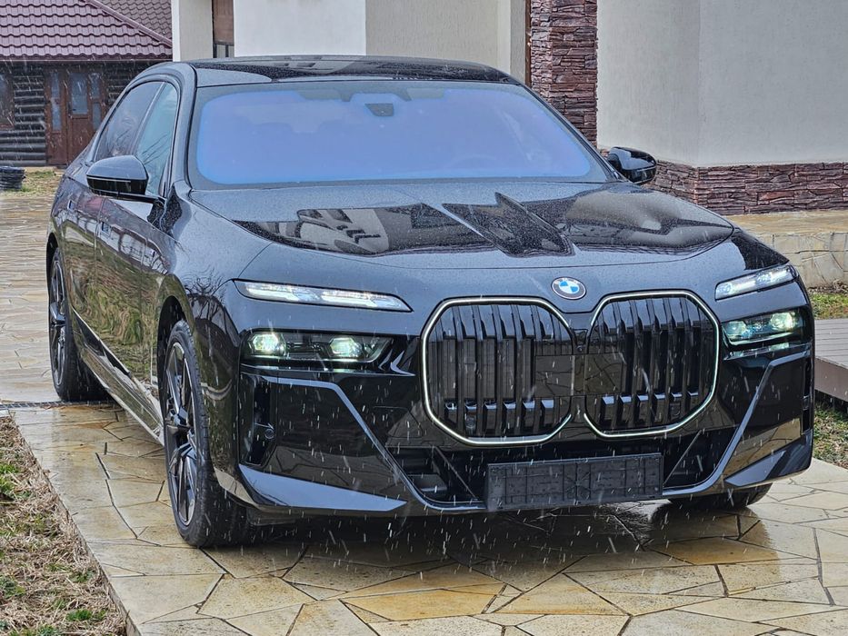 BMW 740d / 2025 / mild hybrid