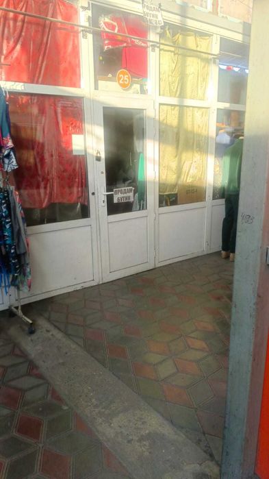 Продам действующий бутик на рынке "Акшын".