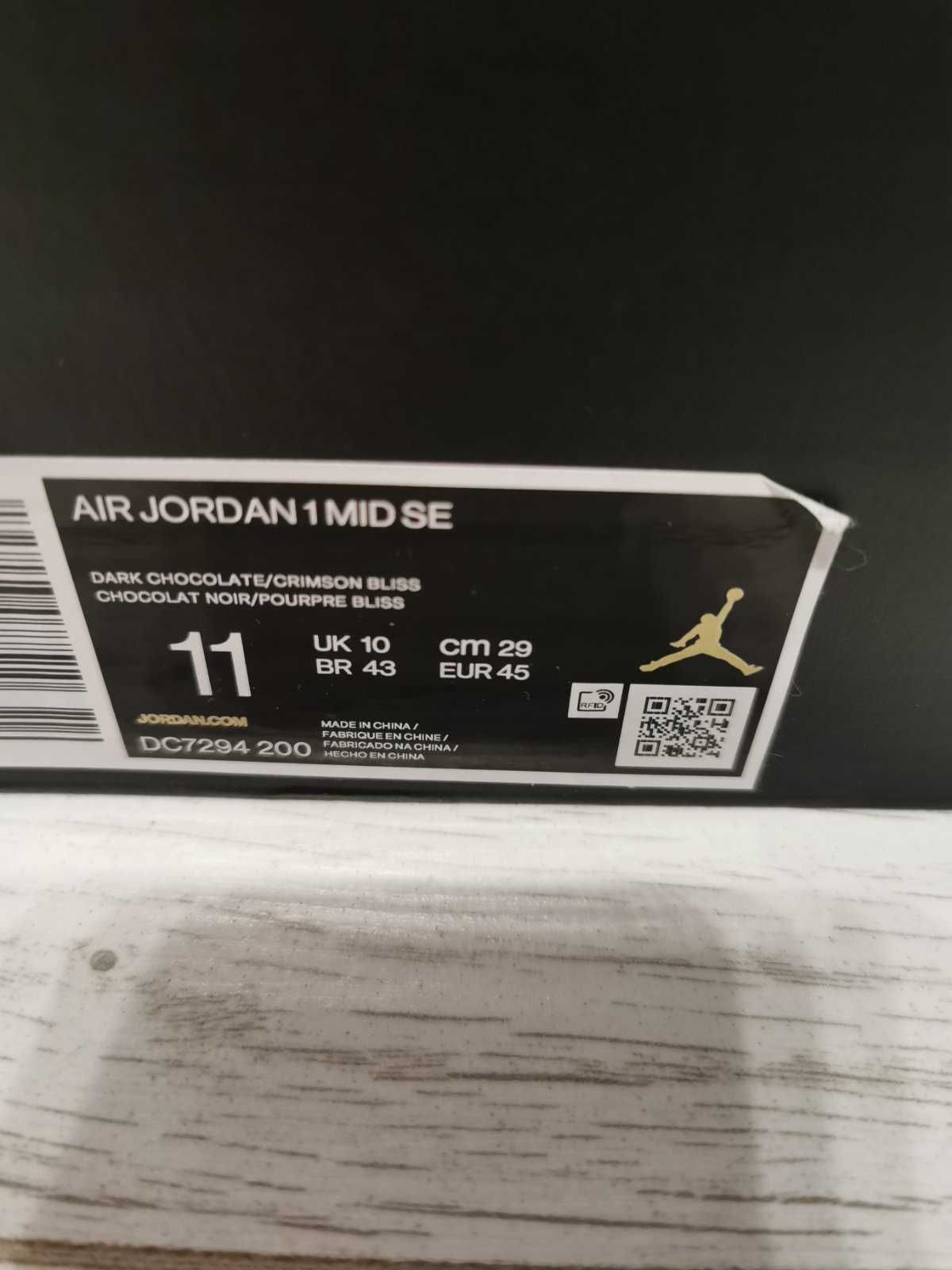 Air Jordan 1 mid se