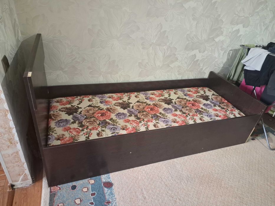 Кровать 2 метра.