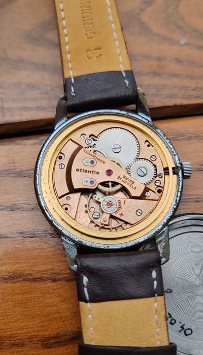 Atlantic Super de Luxe. Servisat