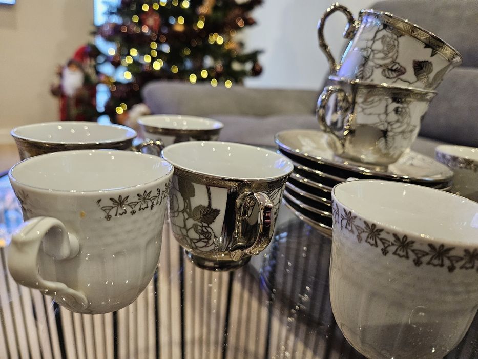 Set 9 căni cafea + 6 farfurioare