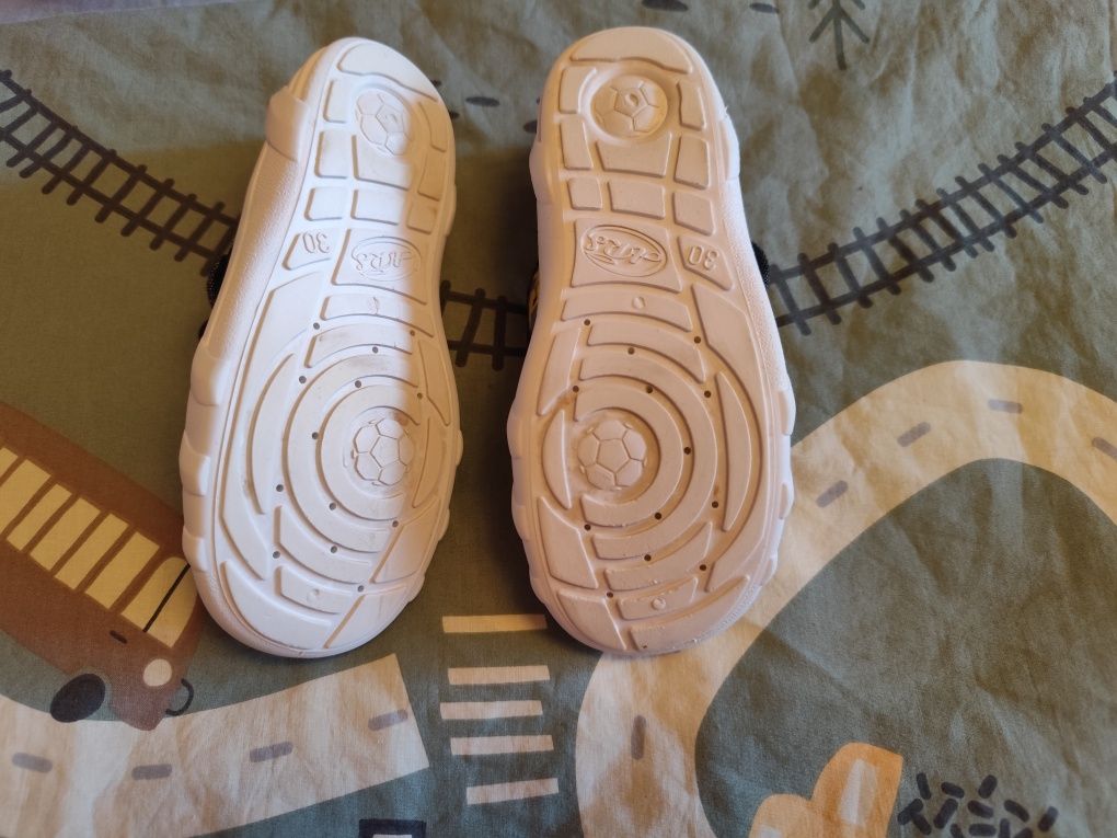 Дестки пантофи 30 н.