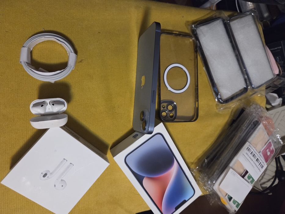 Iphone 14 PLUS 256 GB blue AIRPODS 2 ca si nou