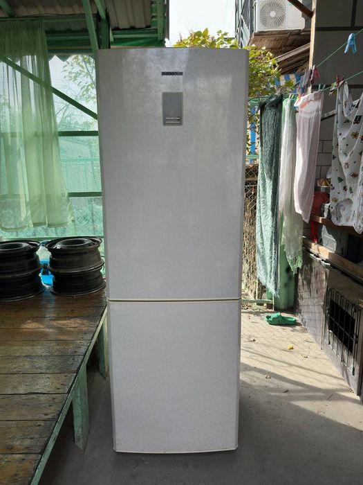 Холодильник Самсунг