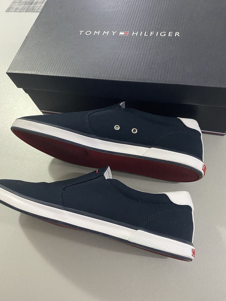 Pantofi Tommy Hilfiger