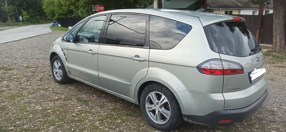 Se vinde Ford S-max