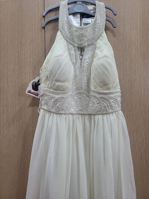 Продам  платье за 10 000 тенге. Платье новое, в греческом стиле.