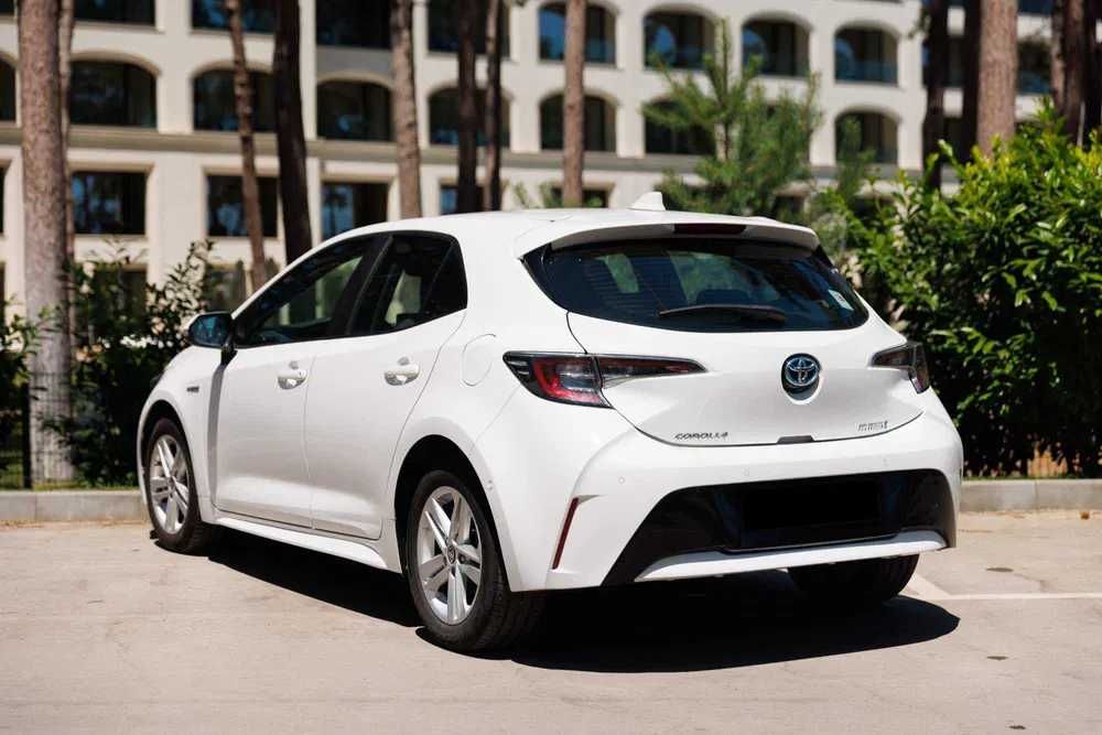 Toyota Corolla Hybrid | Rent A Car