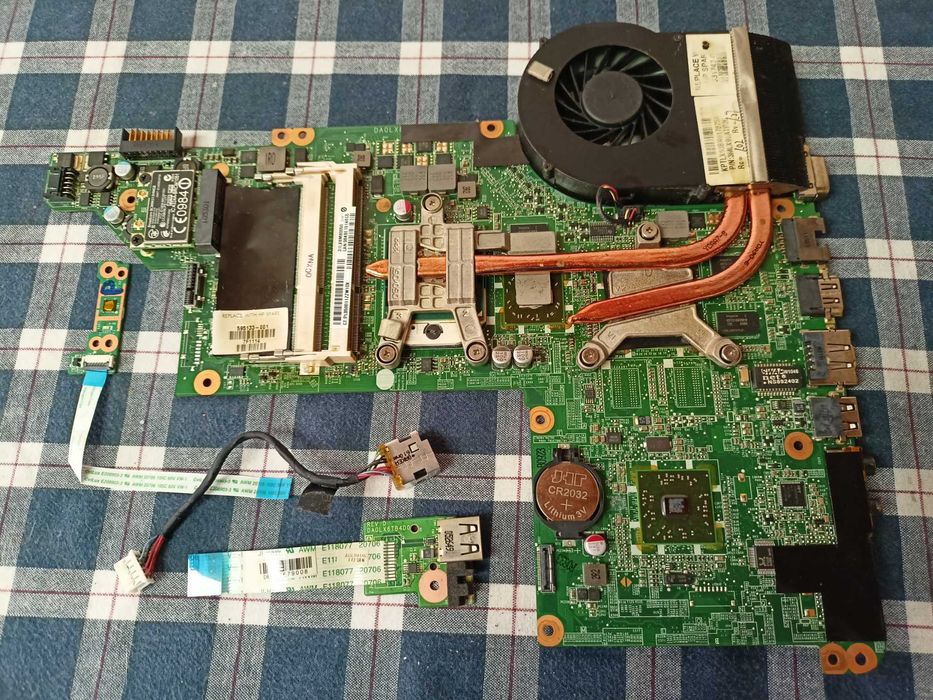 Elemente HP DV6 3000 3xxx seria 3100 si 3200 si 3300